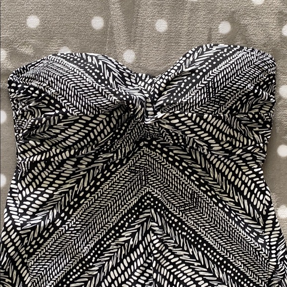 Jessica Simpson maternity tankini - Picture 3 of 4